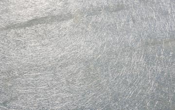 Tolastadh A Chaolais laminate fibreglass or shingles?